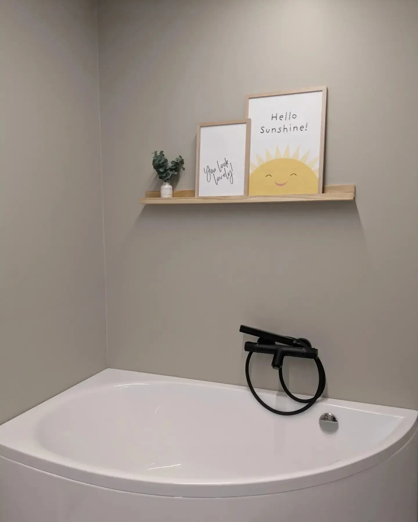 Jotun light paint colors for bathroom