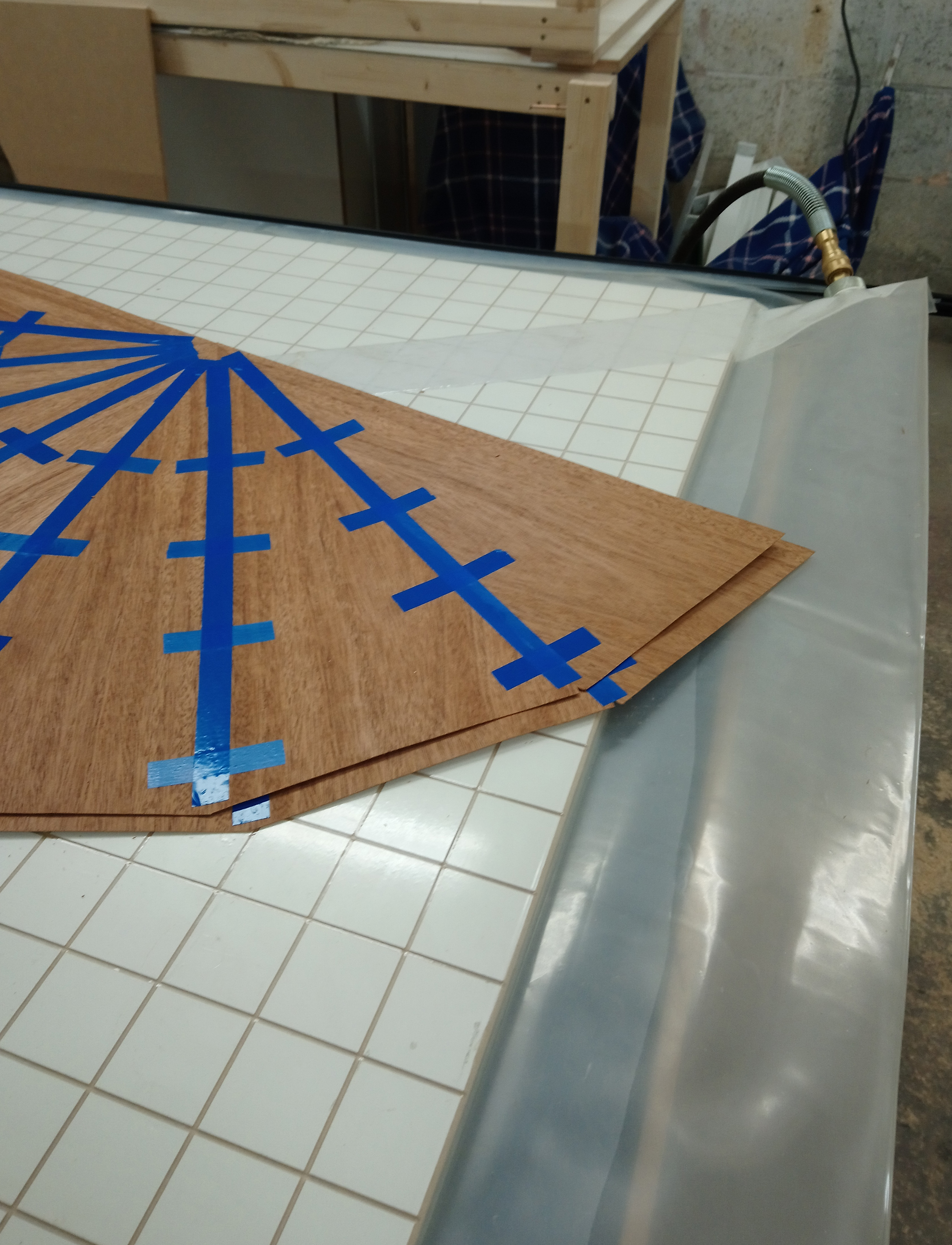 Plane Structure Veneering table tops