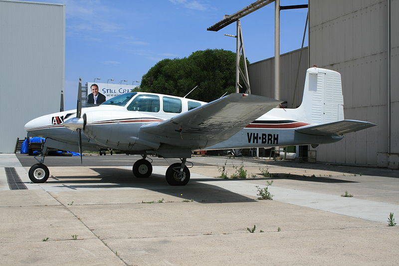 BEECHCRAFT J50 Twin Bonanza Specifications, Performance, Operating