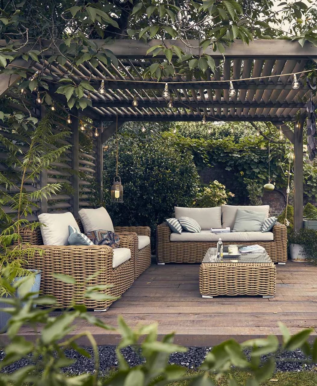 Aménager sa terrasse et son jardin avec le mobilier extérieur Leroy Merlin