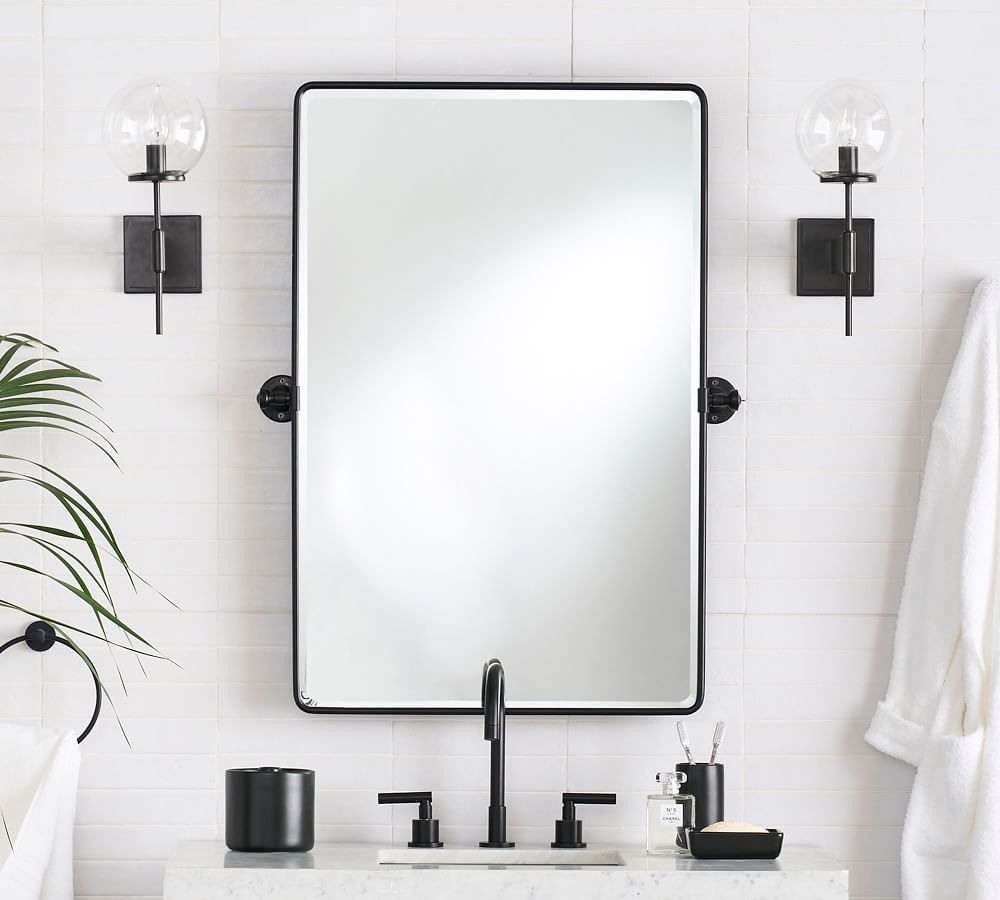 Choosing the Best Bathroom Vanity Mirror Plank and Pillow