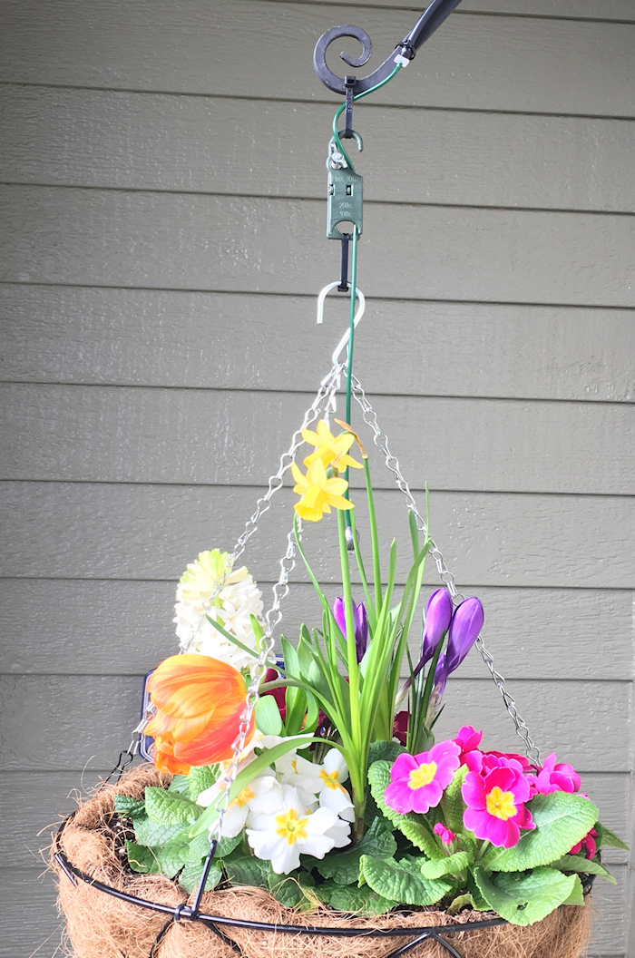 Q16 Are you having problems with hanging baskets spinning in the wind