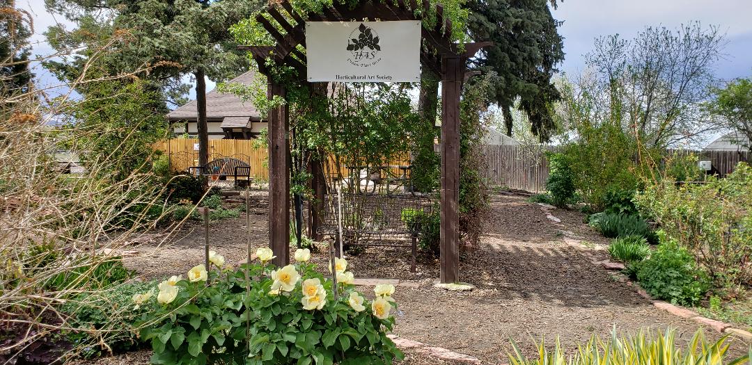 Horticultural Art Society of Colorado Springs at the Heritage Garden