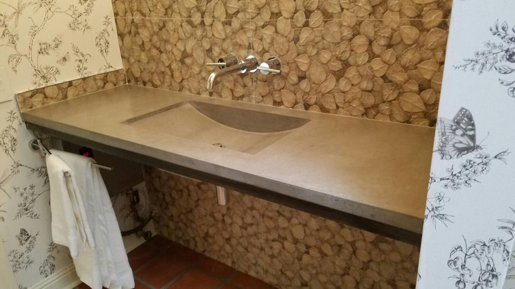 Concrete Slabs and Sinks El Paso TX Water scuppers, Bowls