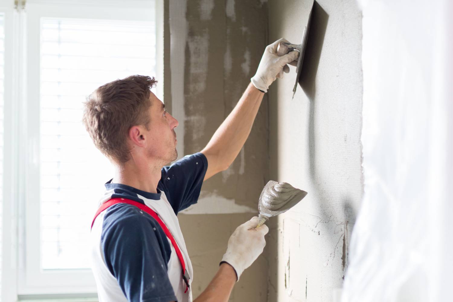 Plaster vs. Drywall Repair: What's the Difference?