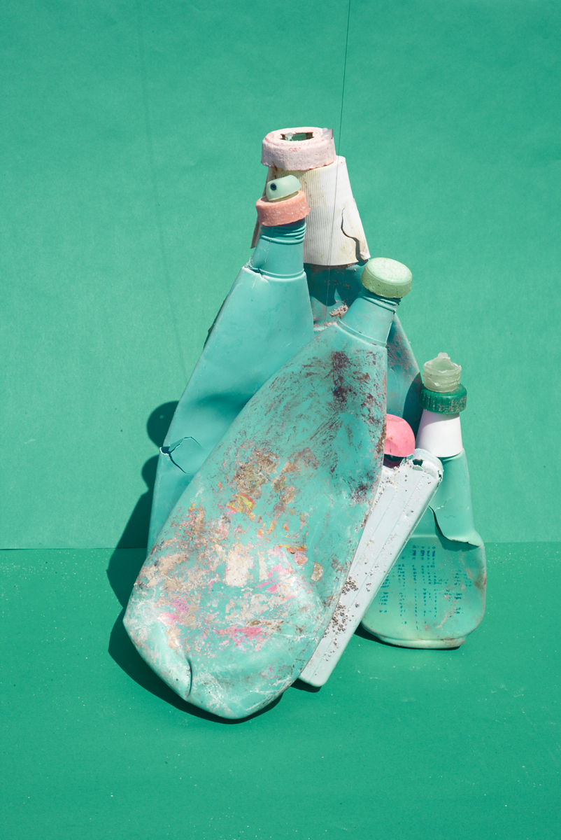 plastic ocean by thirza schaap