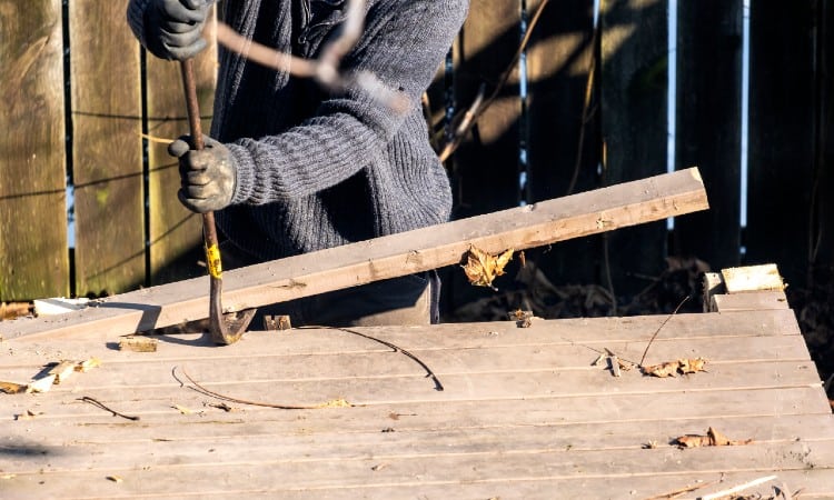 How To Remove Deck Boards With Screws