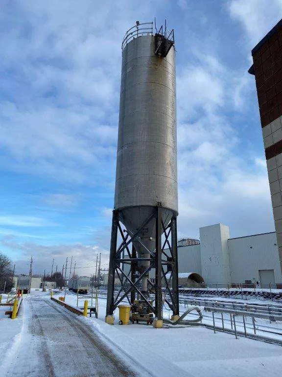 Used 190,000 Lb Blending Silo For Sale PlastiWin