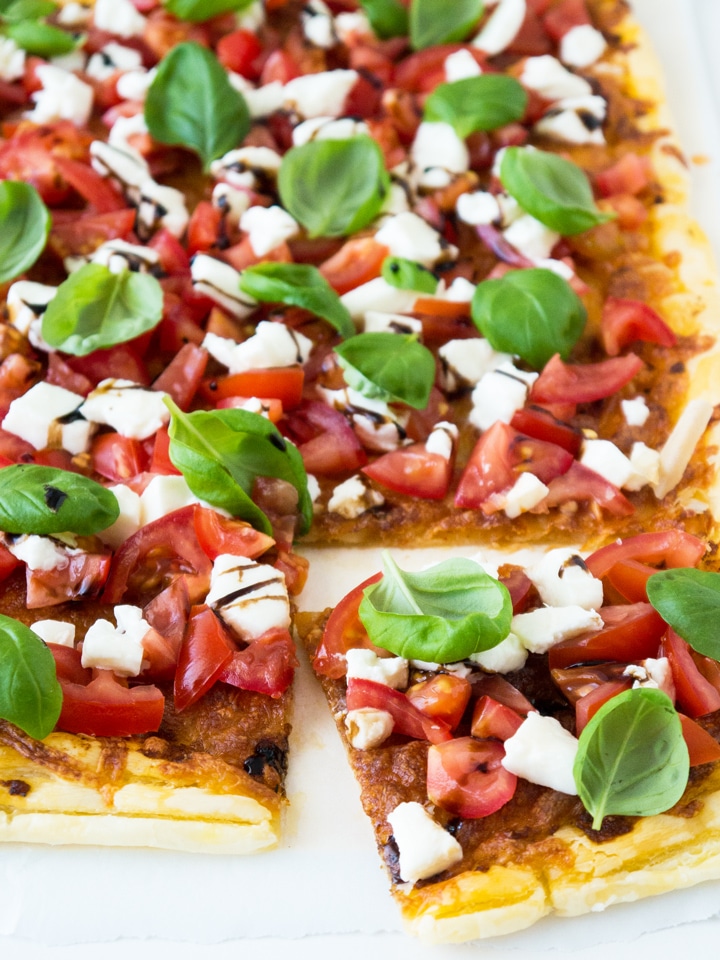 Easy Flatbread Caprese Pizza Recipe Plated Cravings
