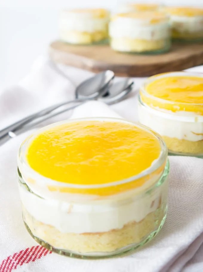 Easy Canned Peach Dessert w/ Vanilla & Sour Cream