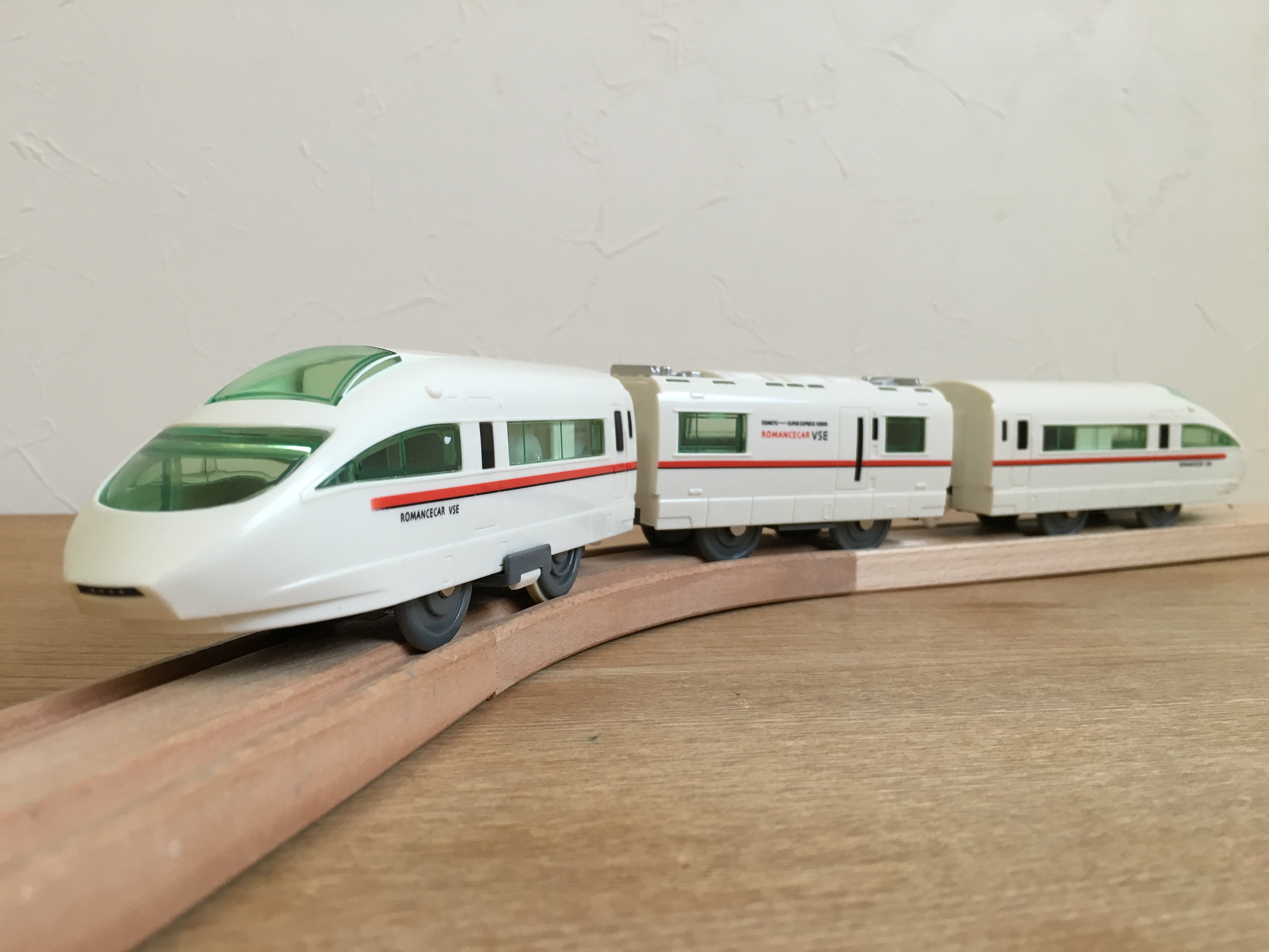 【レビュー】プラレール S37 小田急ロマンスカー 50000形 VSE（2005年版） プラテツ