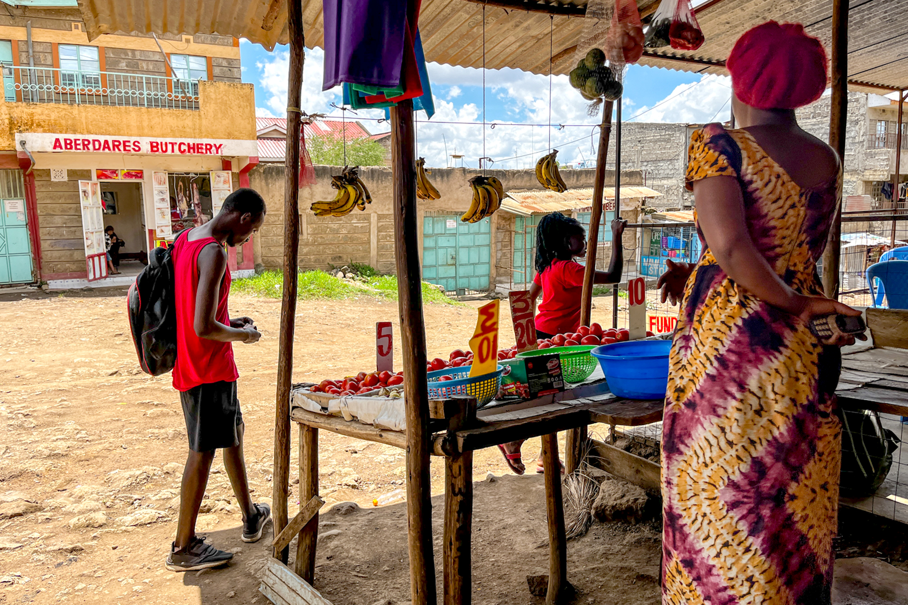 Extra refugees reside in cities. Might money assist them rebuild their lives?
