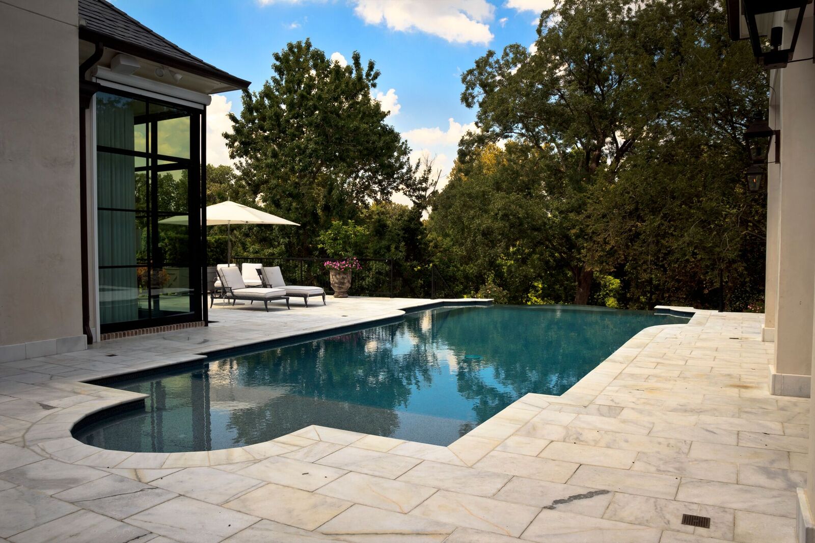 Custom Swimming Pools Built in Houston, TX Platinum Pools