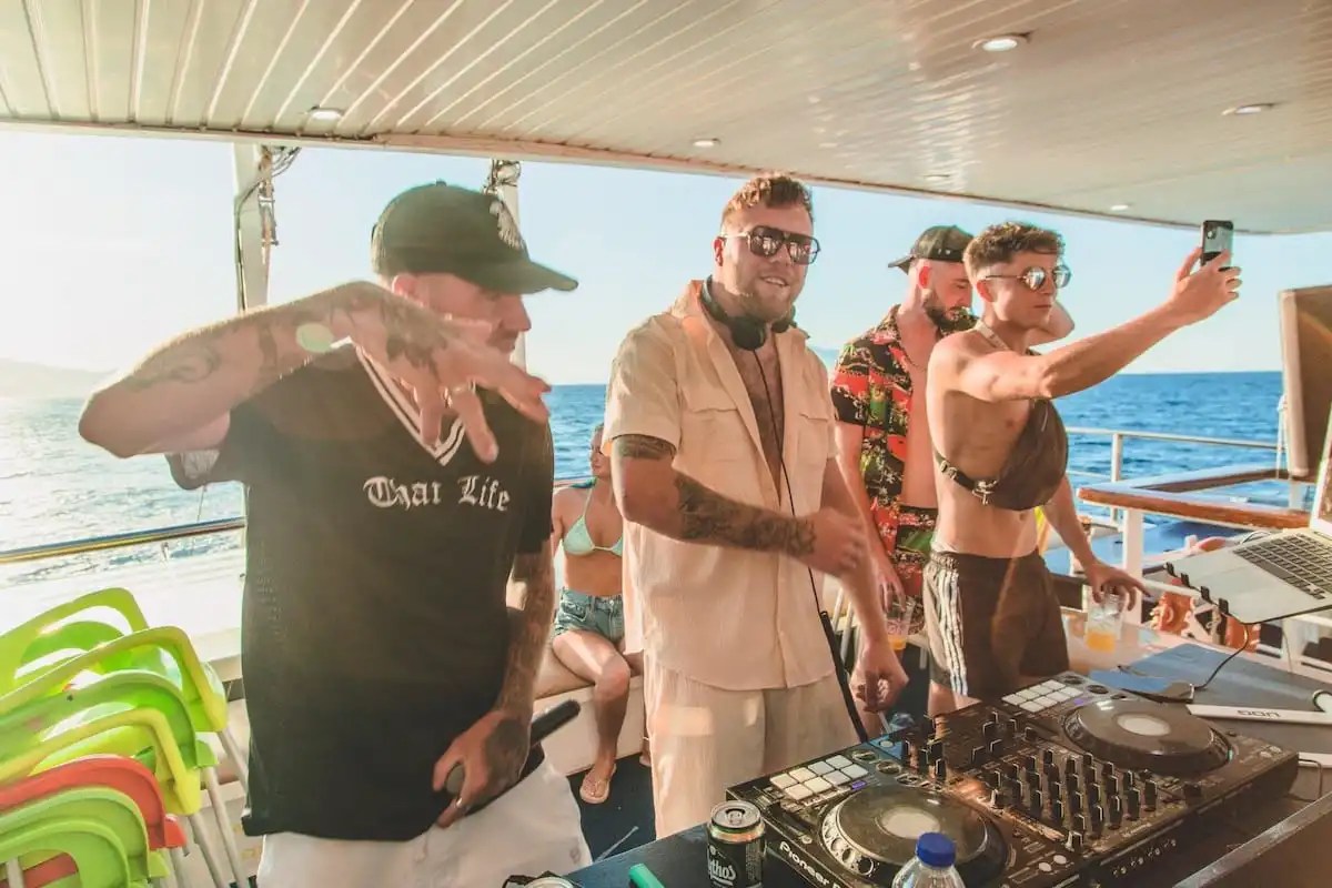 Party Holidays in Zante 2024, PlayAwayAbroad