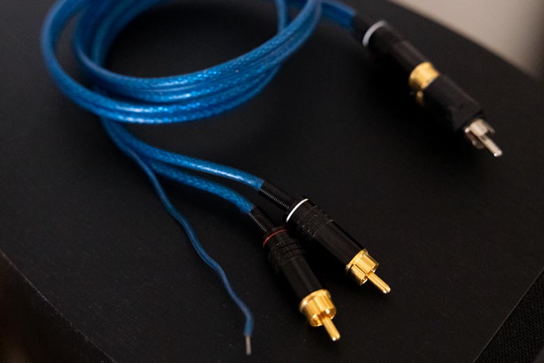 Are Subwoofer Cables Directional? Playbutton