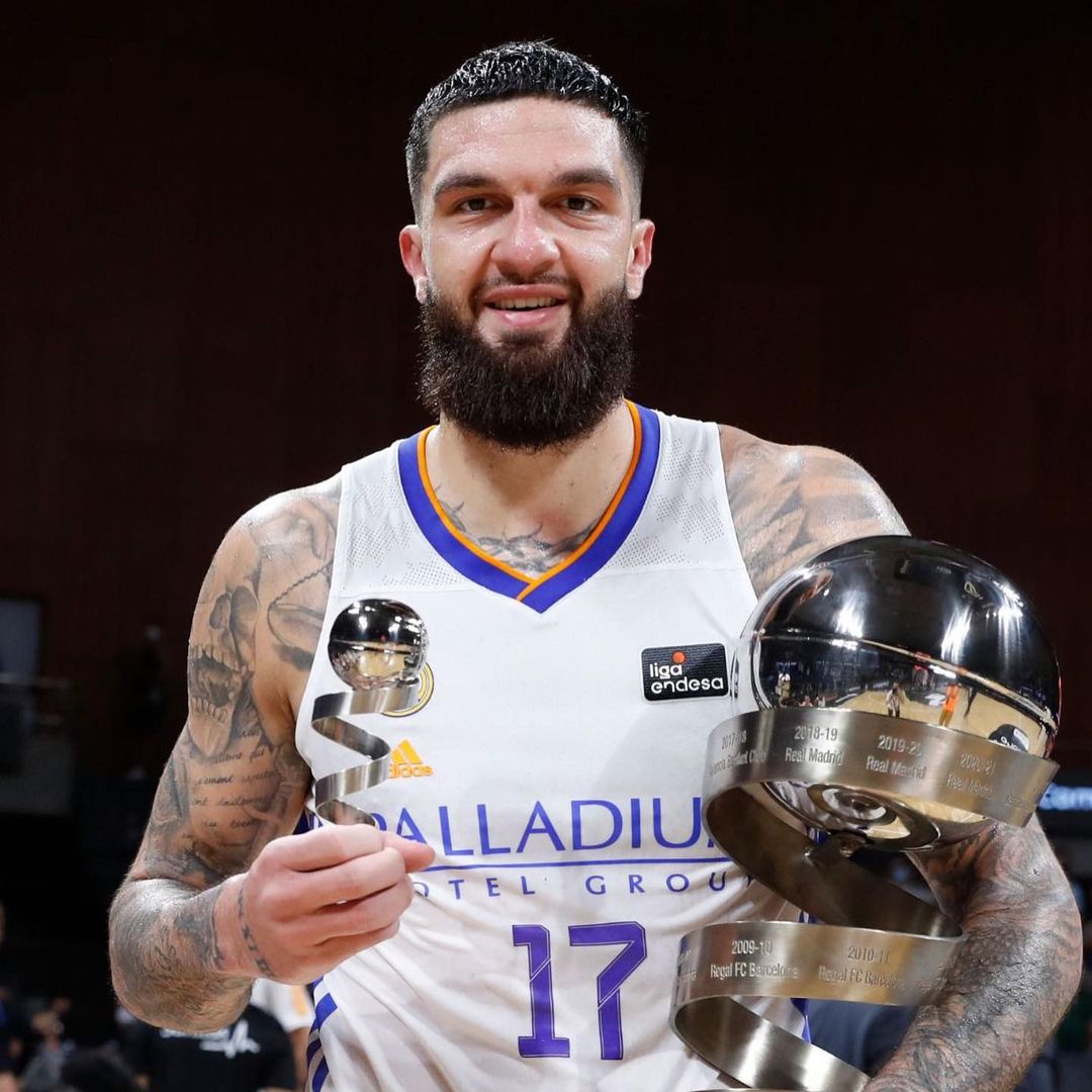 Vincent Poirier [2022 Update] Wife & Net Worth Players Bio