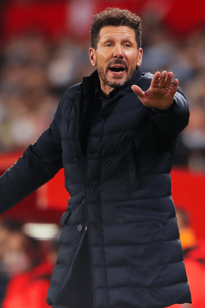 15 Best Soccer Coaches of All Time [2024 Update] Players Bio