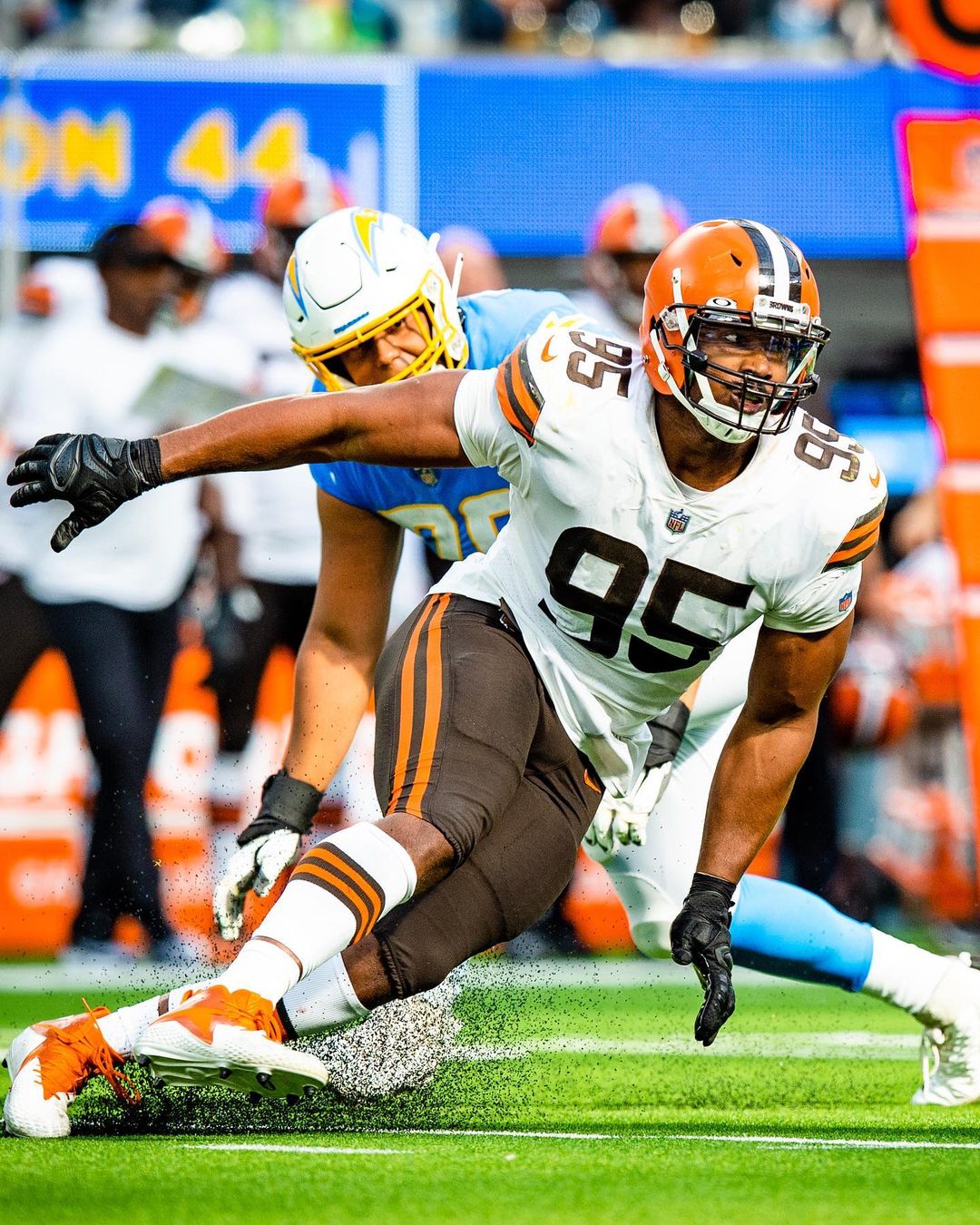 Ranking 15 Best NFL Edge Rushers [2022 Update] Players Bio