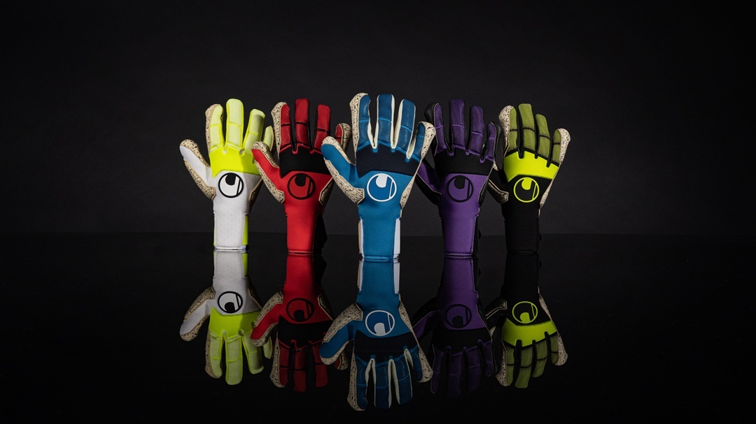 10 Best Goalkeeper Gloves in the World [2024 Update] Players Bio