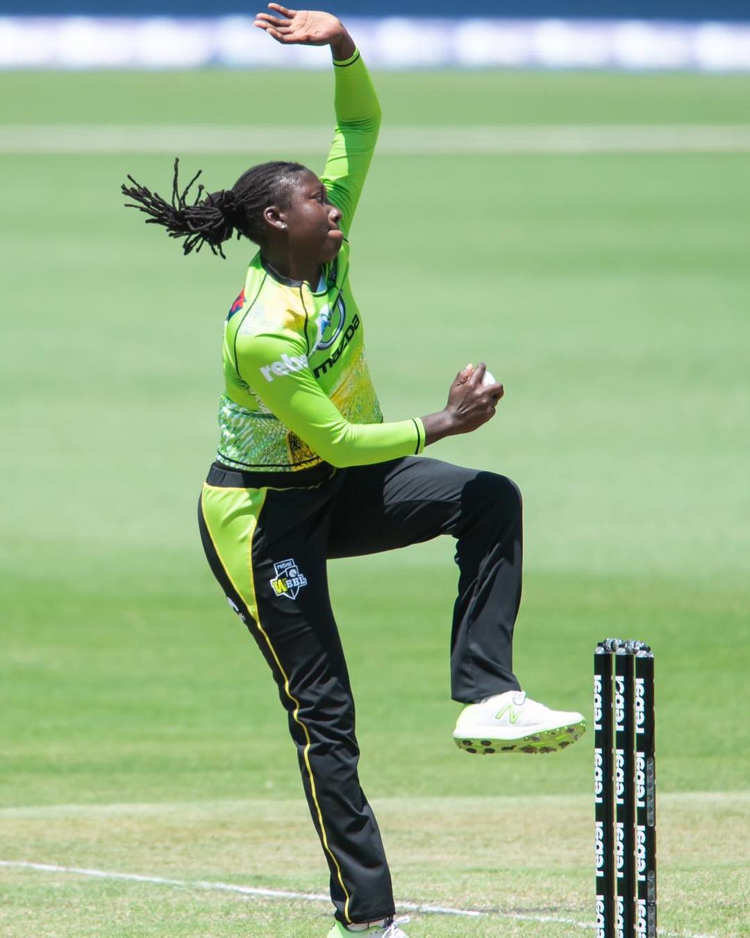 12 Best Female Bowler of All Time in Cricket [2024 Update] Players Bio