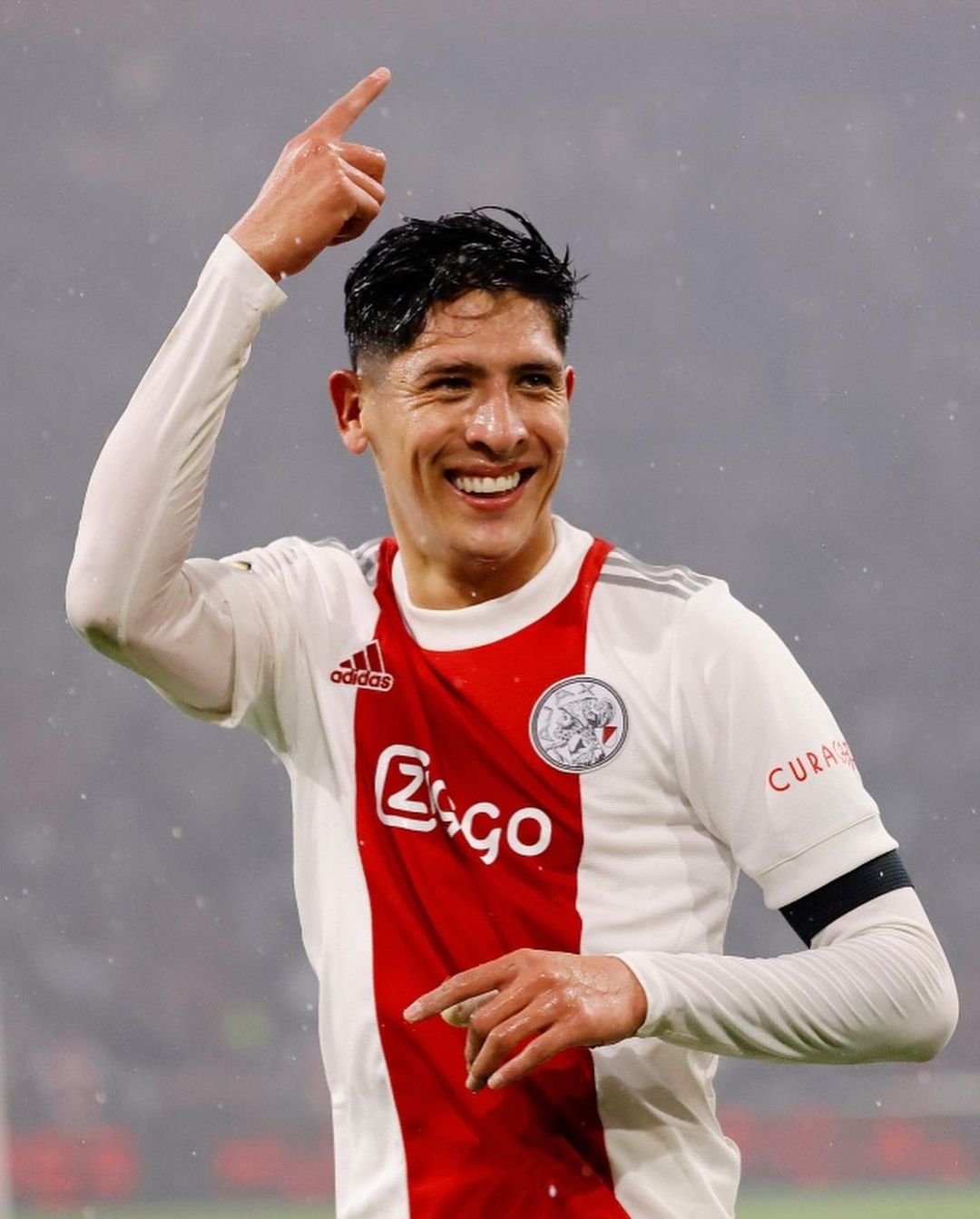 10 Best Mexican Soccer Player Right Now [2023 Update] Players Bio