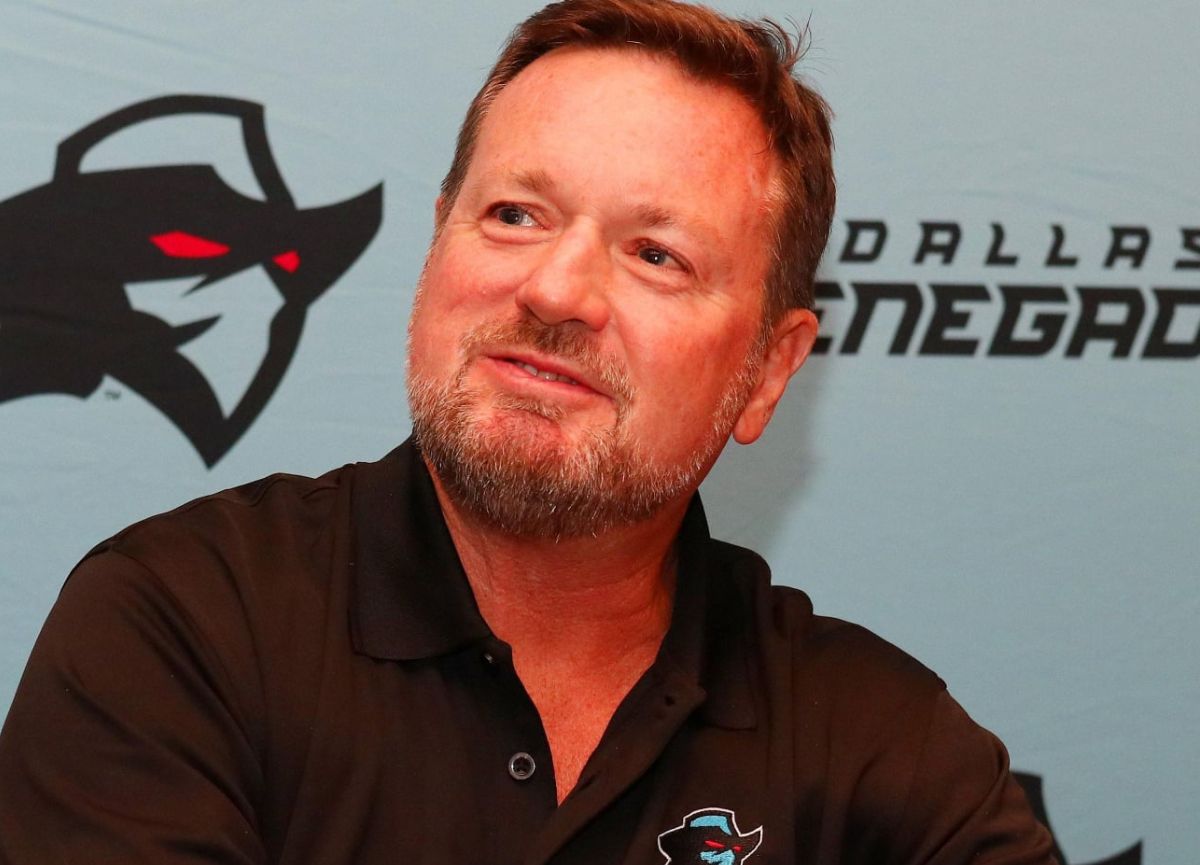 Meet Bob Stoops Brother Mark, Mike And Ron Stoops