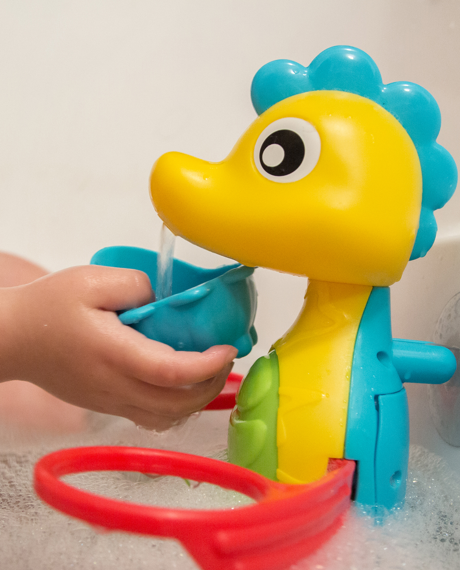 Flowing Bath Tap and Cups Playgro International