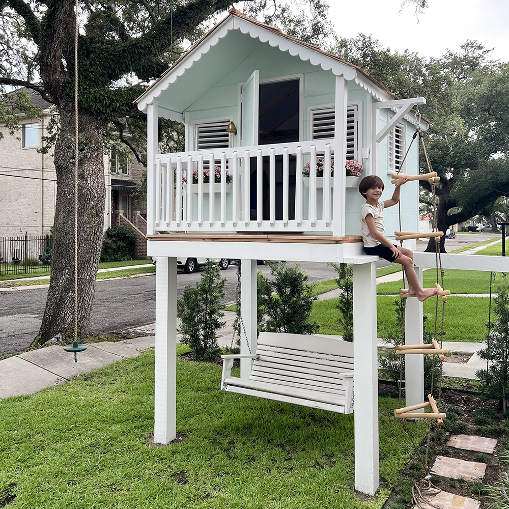 Playhouse kits By the Canadian Playhouse Factory