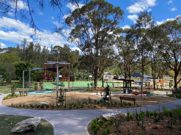 Green Point's NEW Sun Valley Park is Now Open! Playing in Puddles