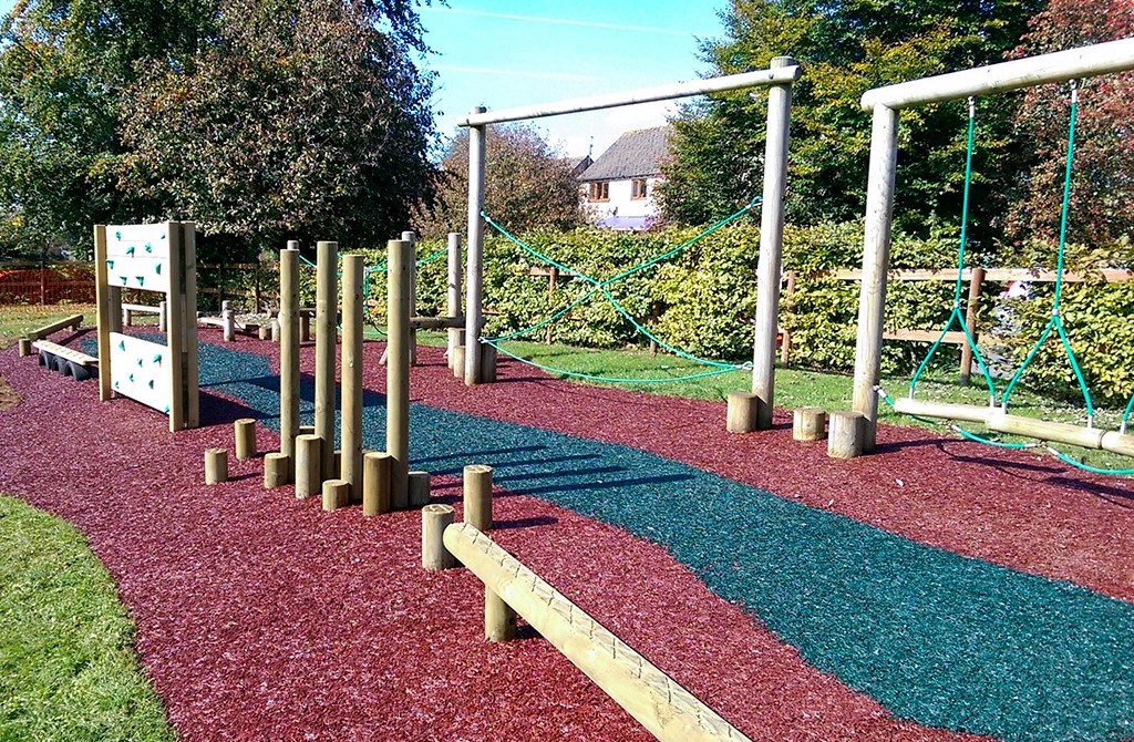 Rubber Playground Flooring Options Rubber Mulch Wet Pour PlaySmart UK