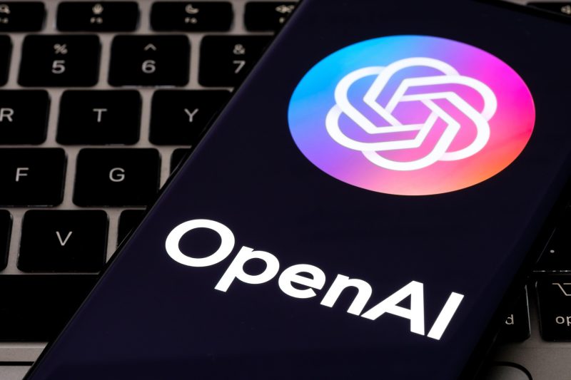 Interfață digitală cu cod și grafice de securitate cibernetică, ilustrând controale acces și monitorizarea modelului Astra OpenAI. | sursa foto: PlayTech