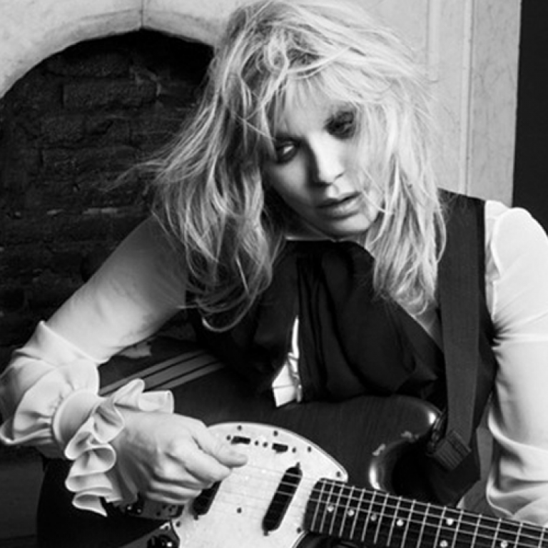 COURTNEY LOVE’DAN YENİ SİNGLE playtuşu