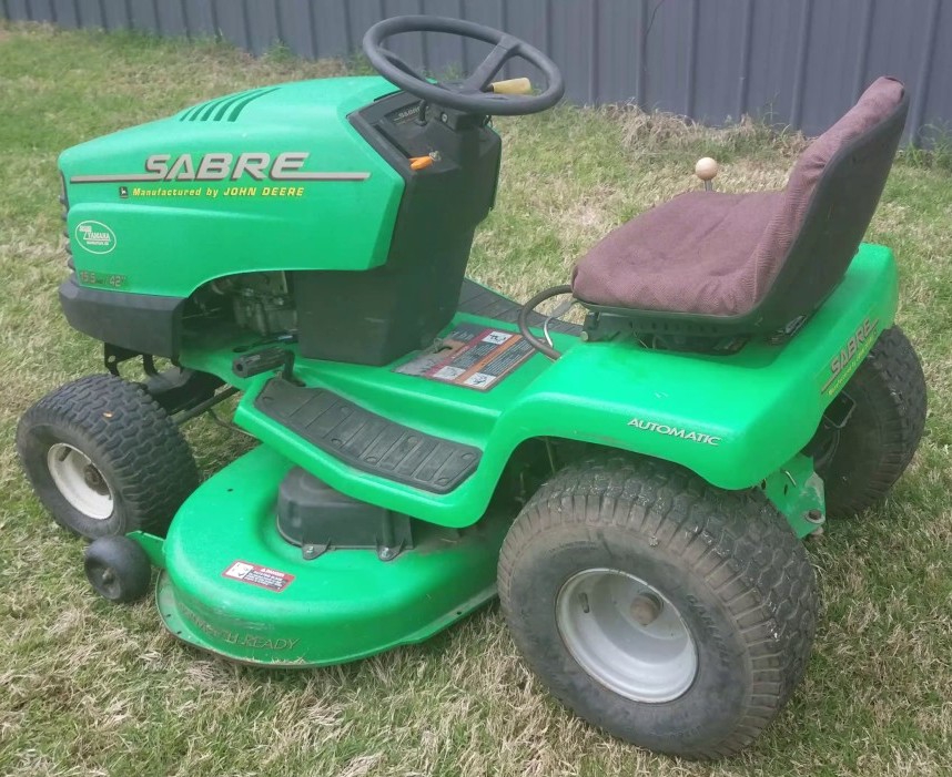 John Deere Sabre 1438, 1542, 15542, 1642, 1646 (GS, HS, HV) Lawn Tractors () Technical Manual