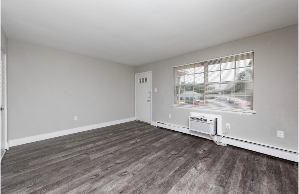 Photos Pleasant Acres Apartments