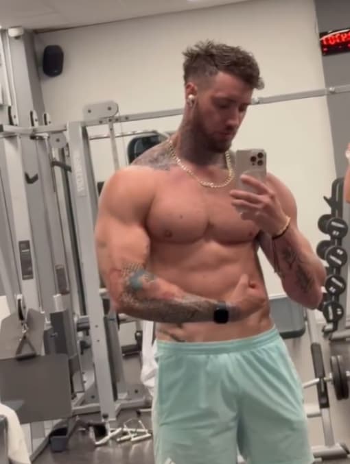 Top 11 Male OnlyFans Creators of 2025 (Hottest Models)