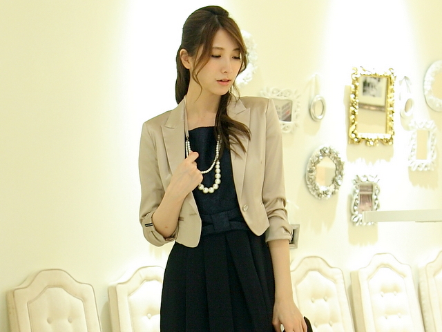 結婚 式 ドレス の 上 に 羽織る もの 冬 Warrendesv