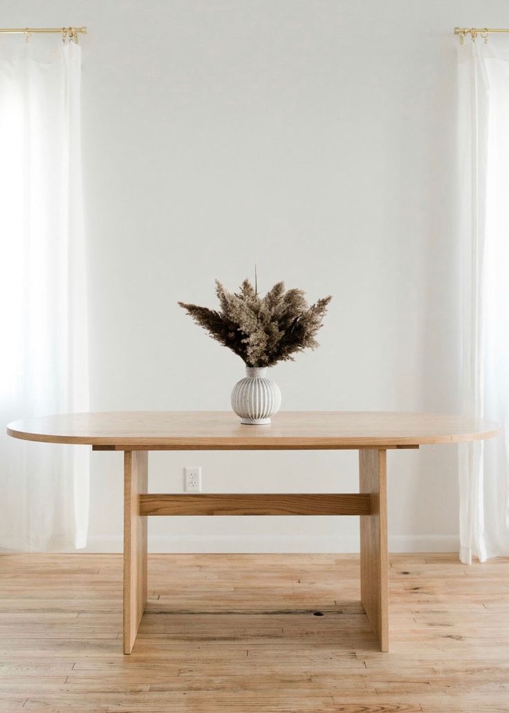 Chic Minimalist Kitchen Tables for Modern Small Spaces Decor