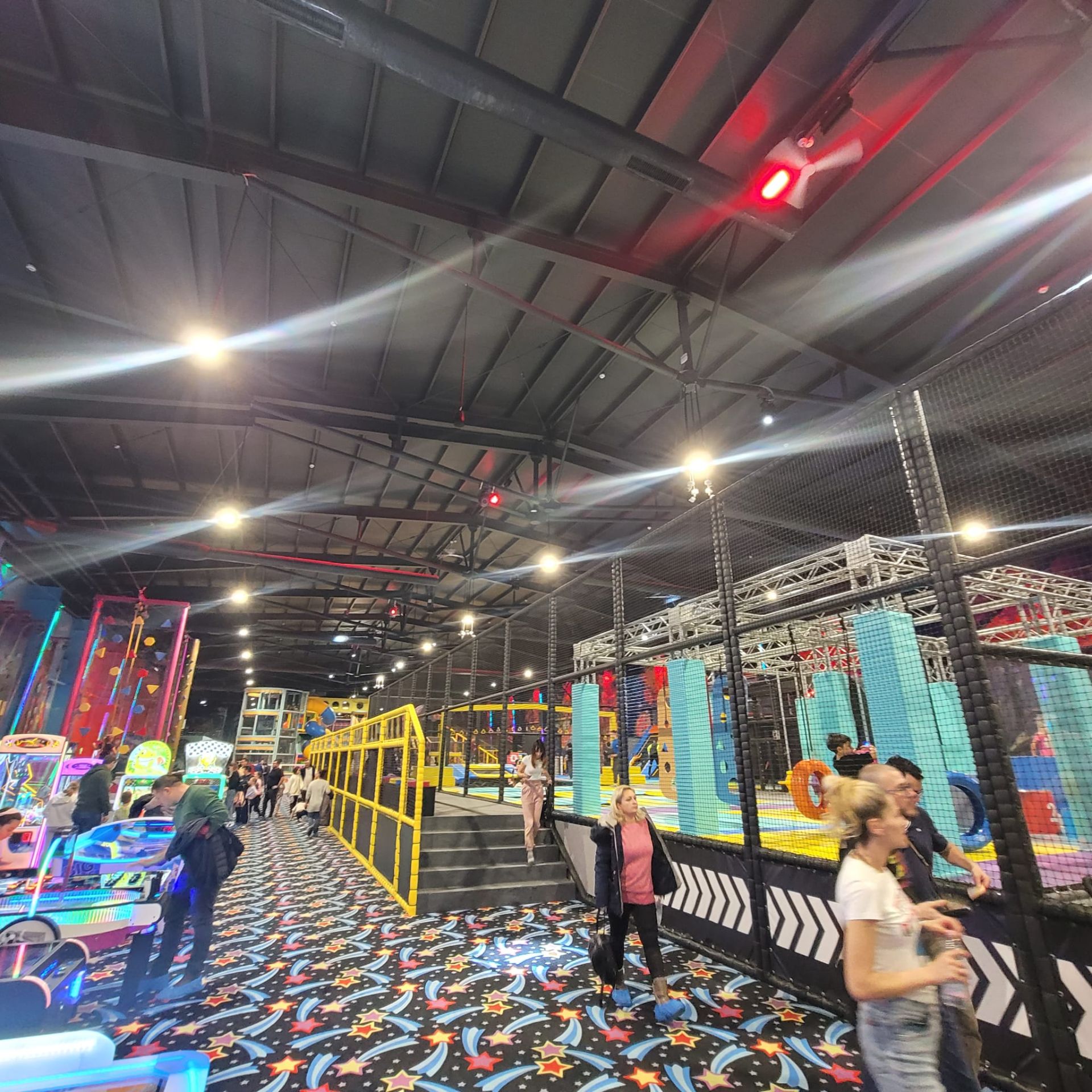 Joy Park Blejoi, 4000 de metri pătrați de distracție