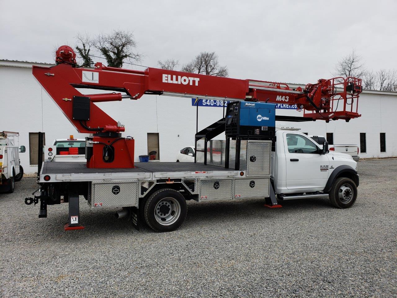 Aerial Bucket Trucks, Pressure Diggers, Crane Trucks, Forestry Tree
