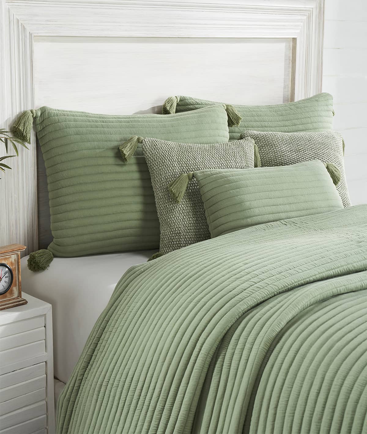 Waseme Cotton Knitted King Size Bed Cover With 2 Pillow Covers And 3 Cushion Covers Pluchi Online