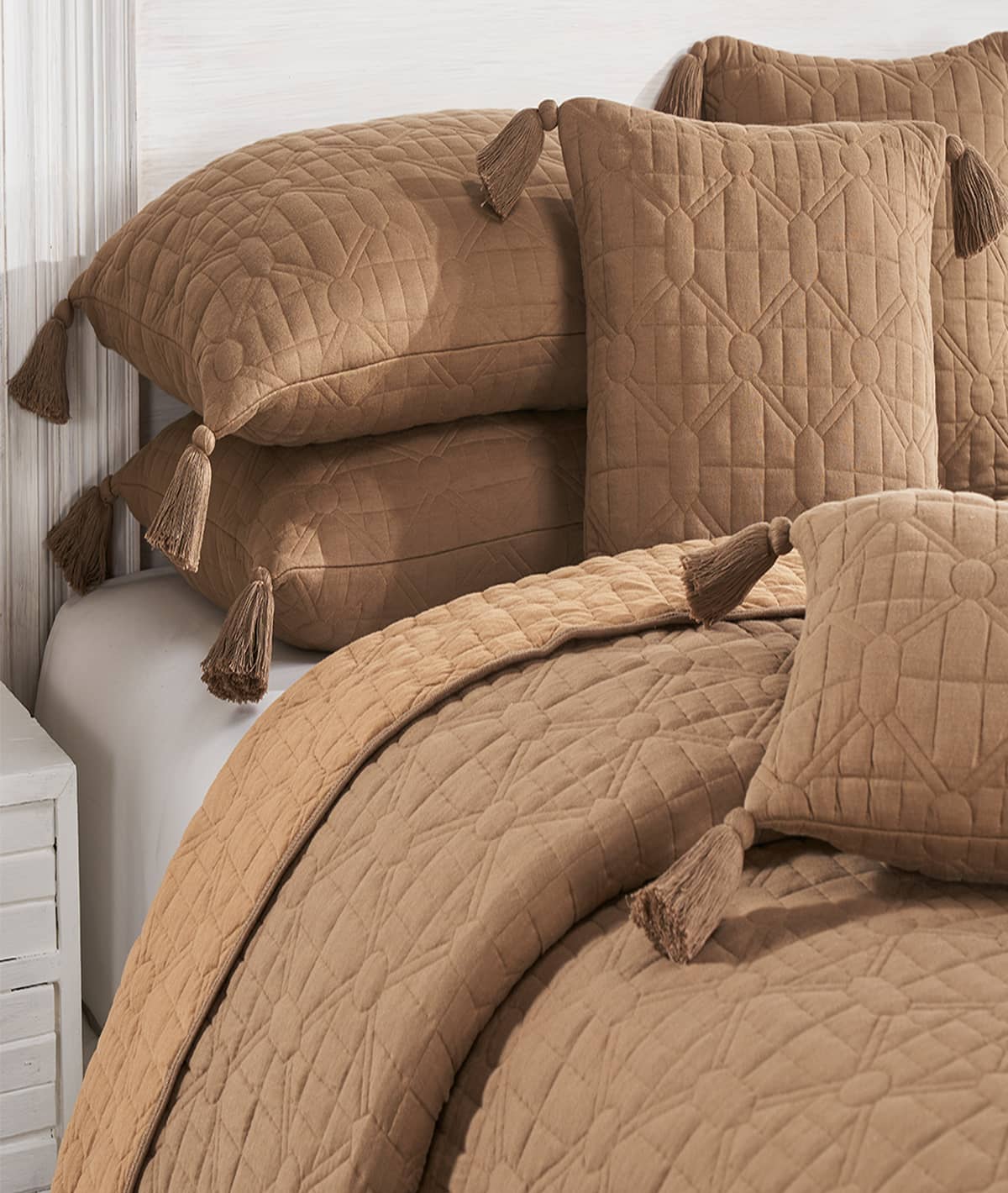 Diamond Linked Deep Oat & Catawood Stone 100 Cotton Knitted King Size