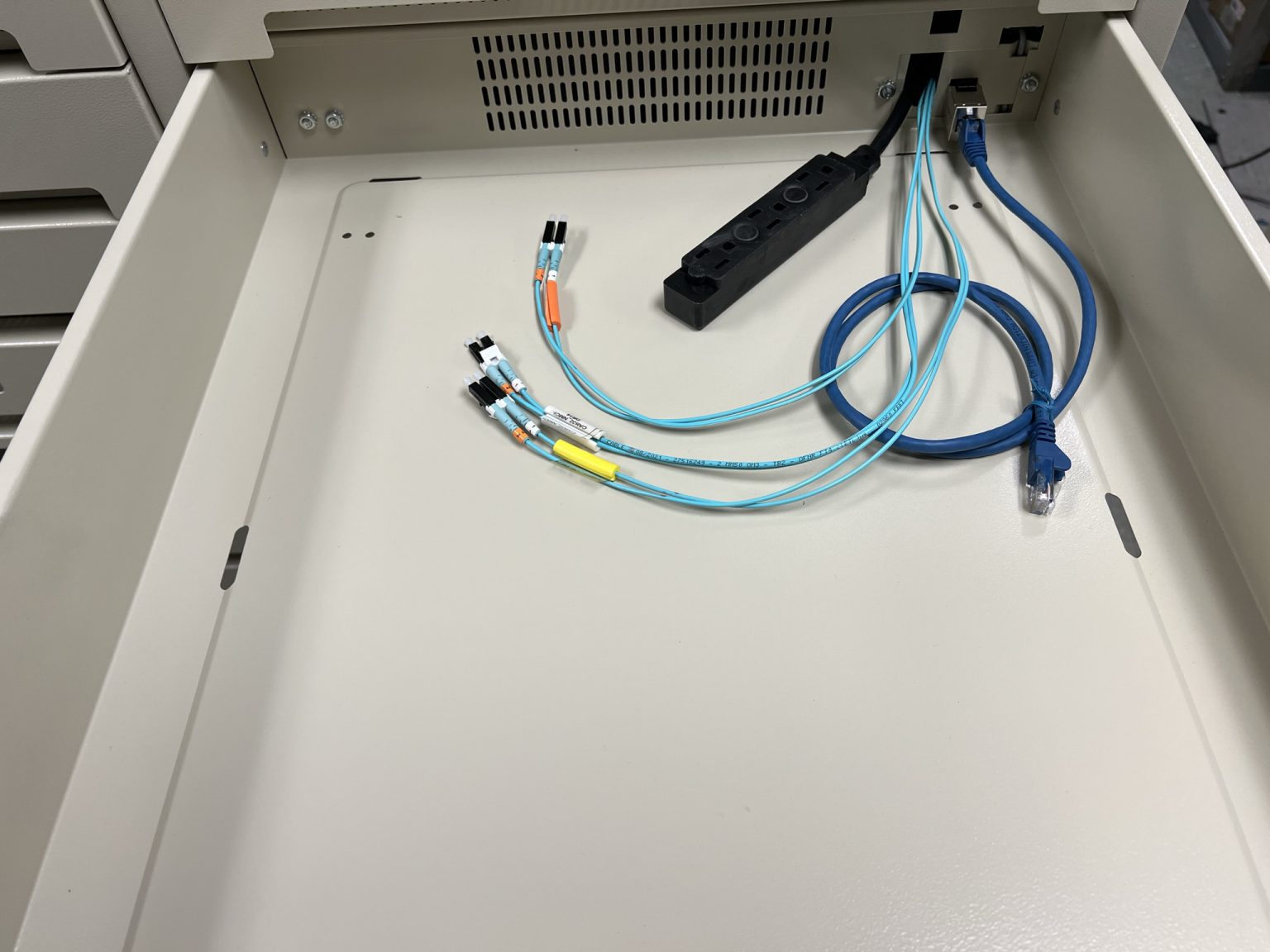 CA4052 Plugin Storage Systems Inc