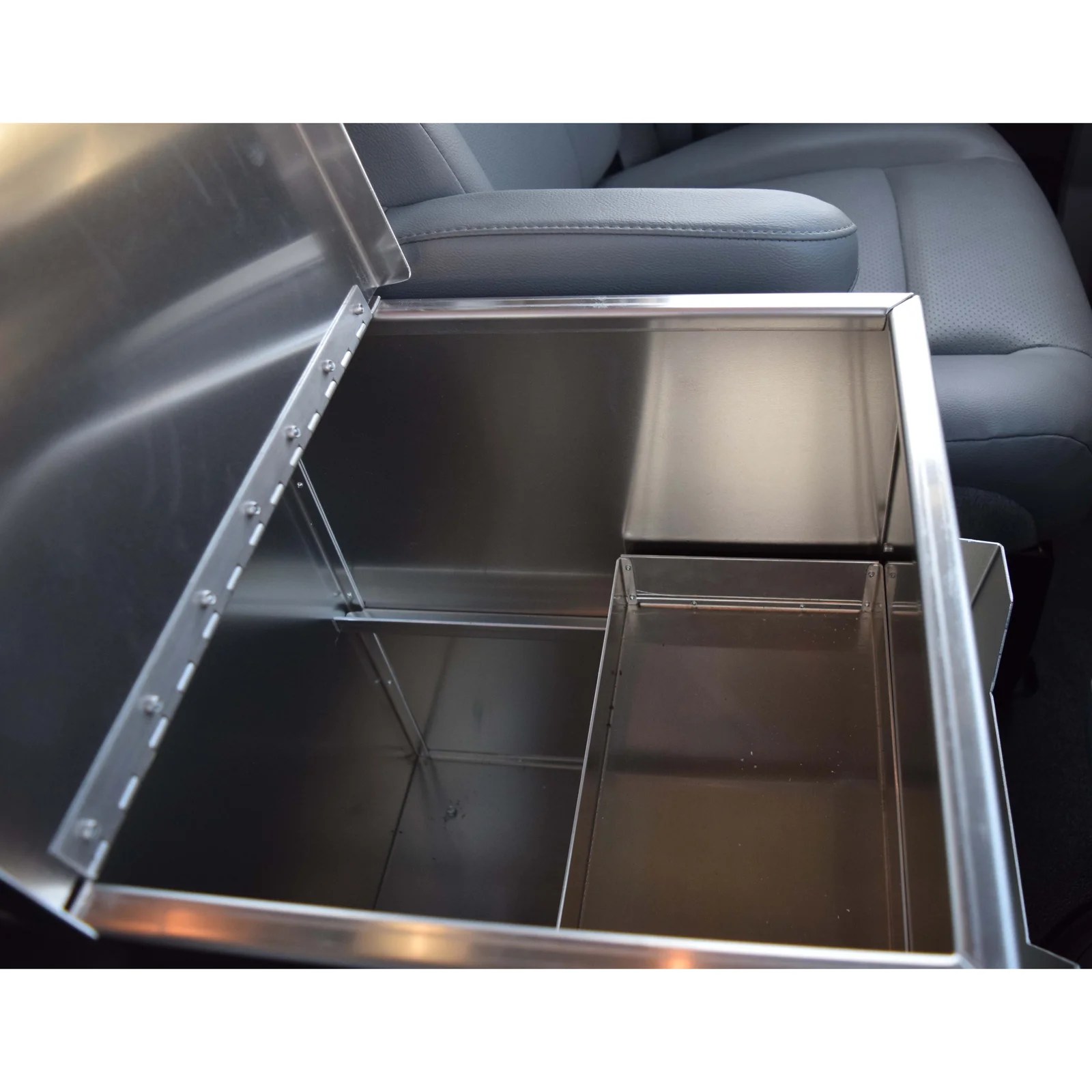 Cargo/Box Truck Cab Organizer Cab Organizer 21″H SKU 040001