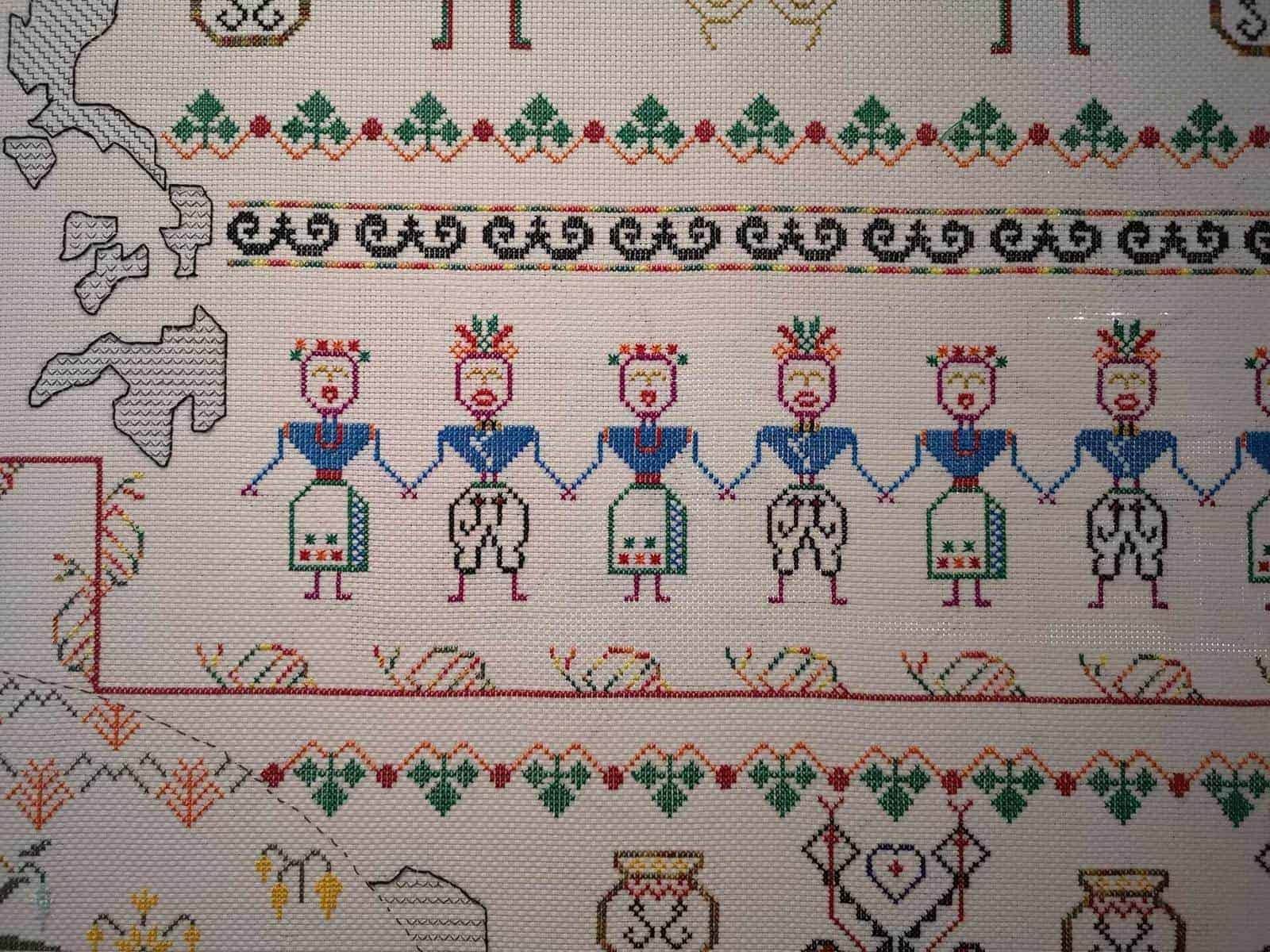 A Three Way with Snails Plural Art Mag