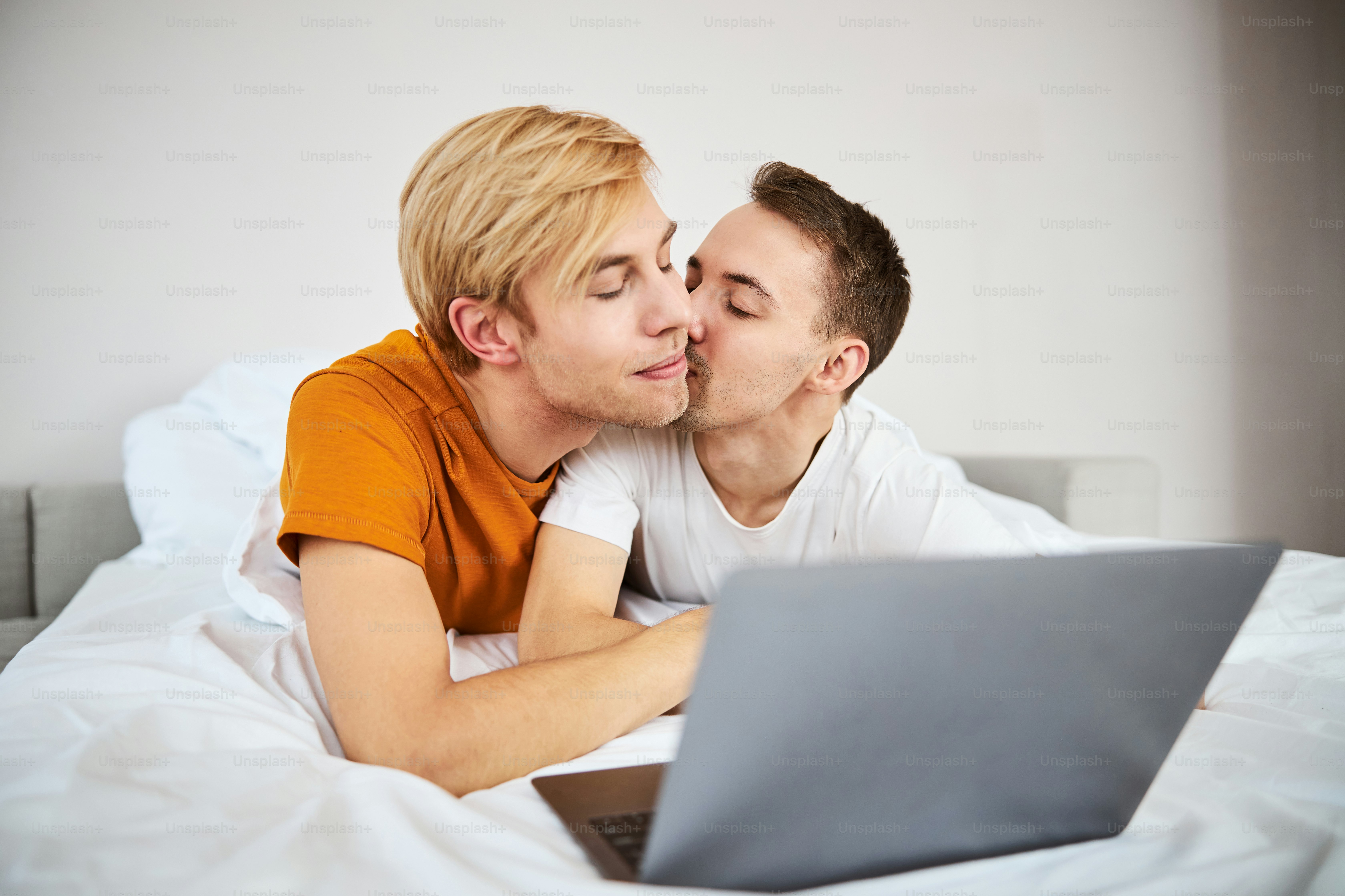 Eşcinsel Arkadaşlık Siteleri, Eş Cinsel Sohbet Chat