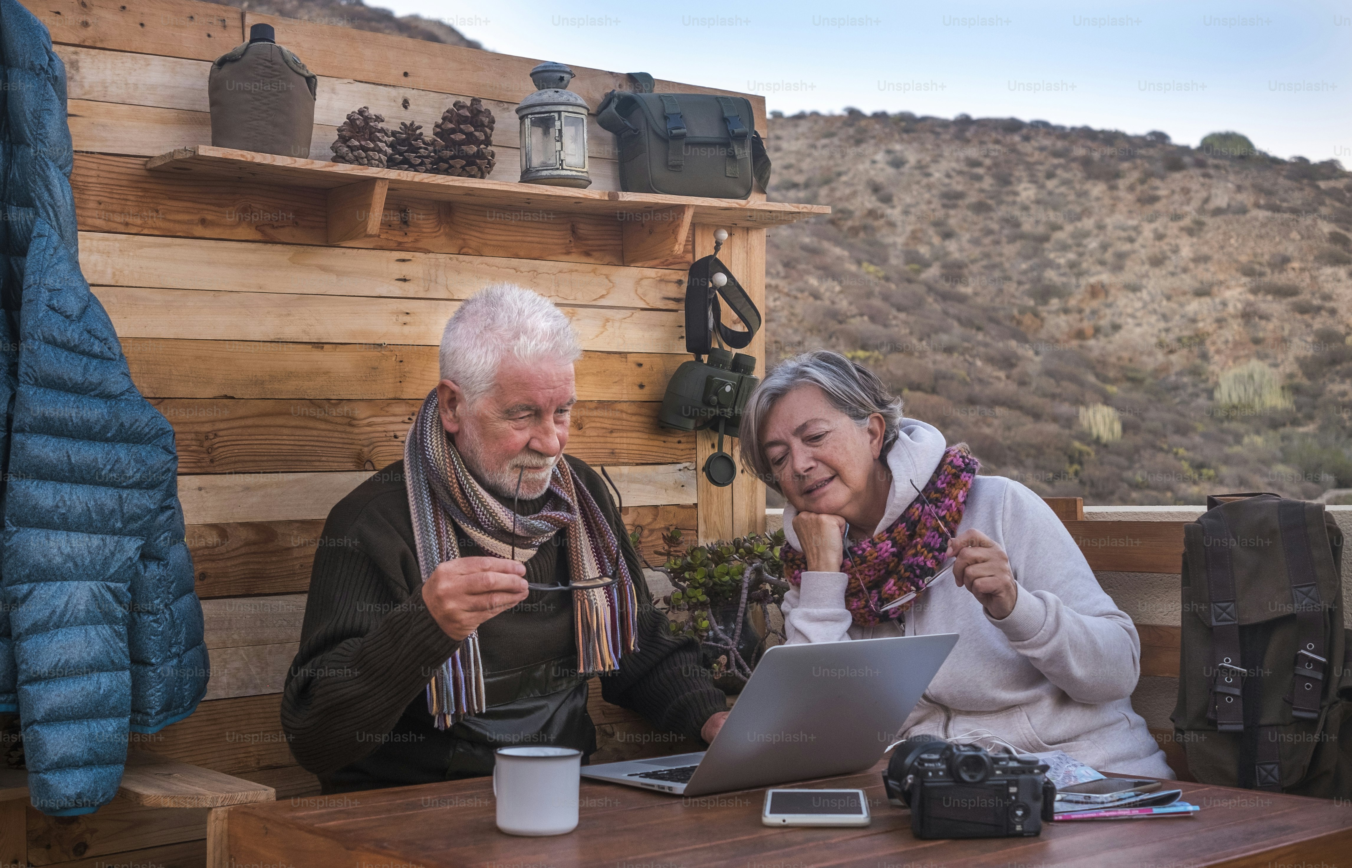 Tablet or Laptop for Older People? Silversurfers