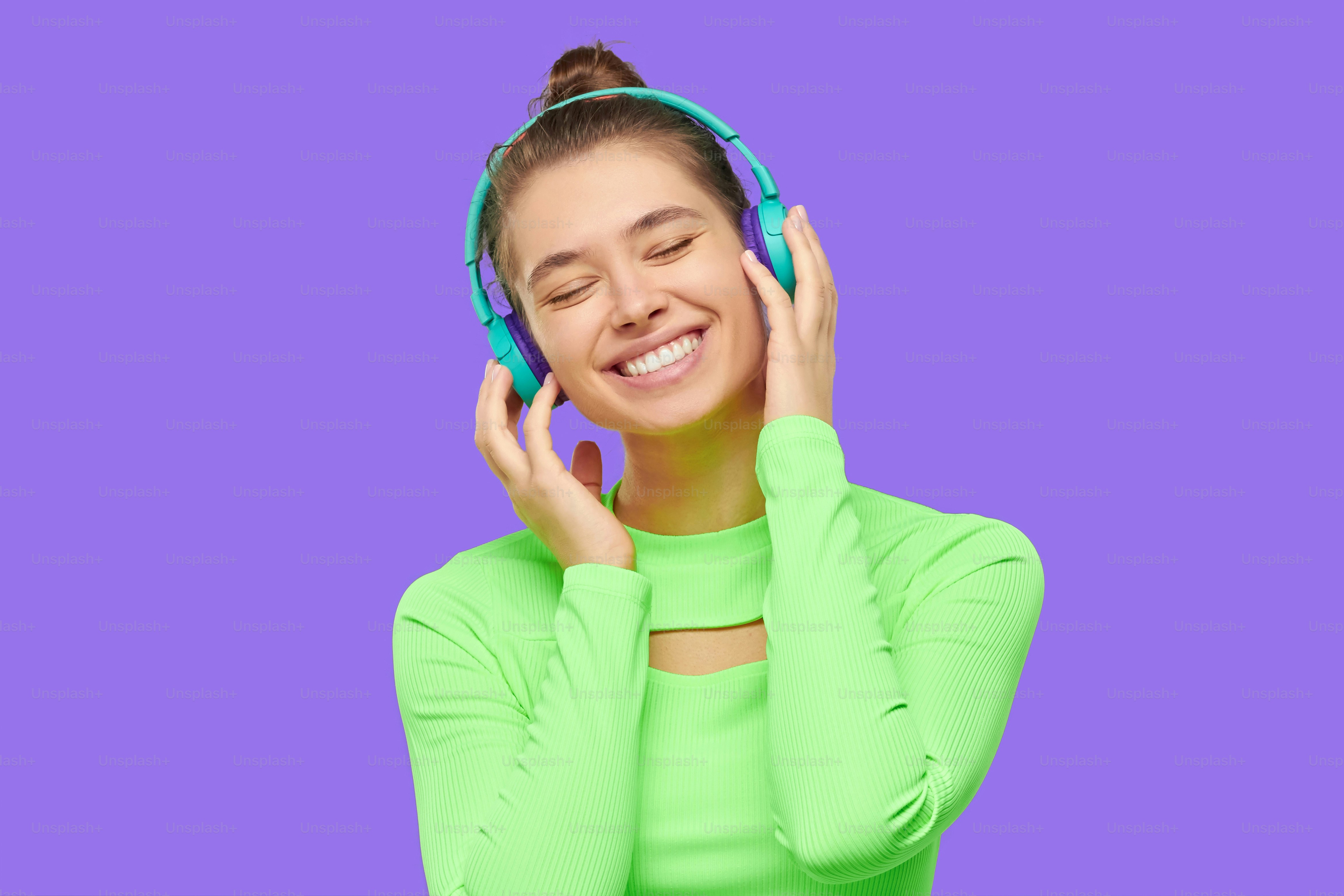 How Musicians are Hitting 50,000 Streams per Song Using Content and Ads