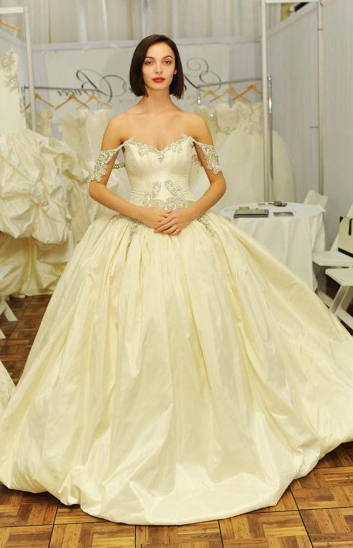 Plus size victorian wedding dresses PlusLook.eu Collection