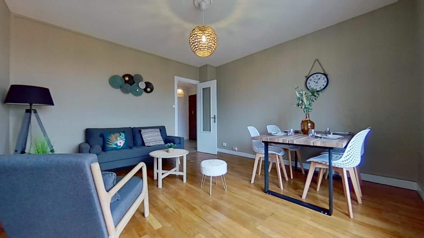 Location 184 AVENUE BERTHELOT LYON 69007 T3 meublé 1090 €CC