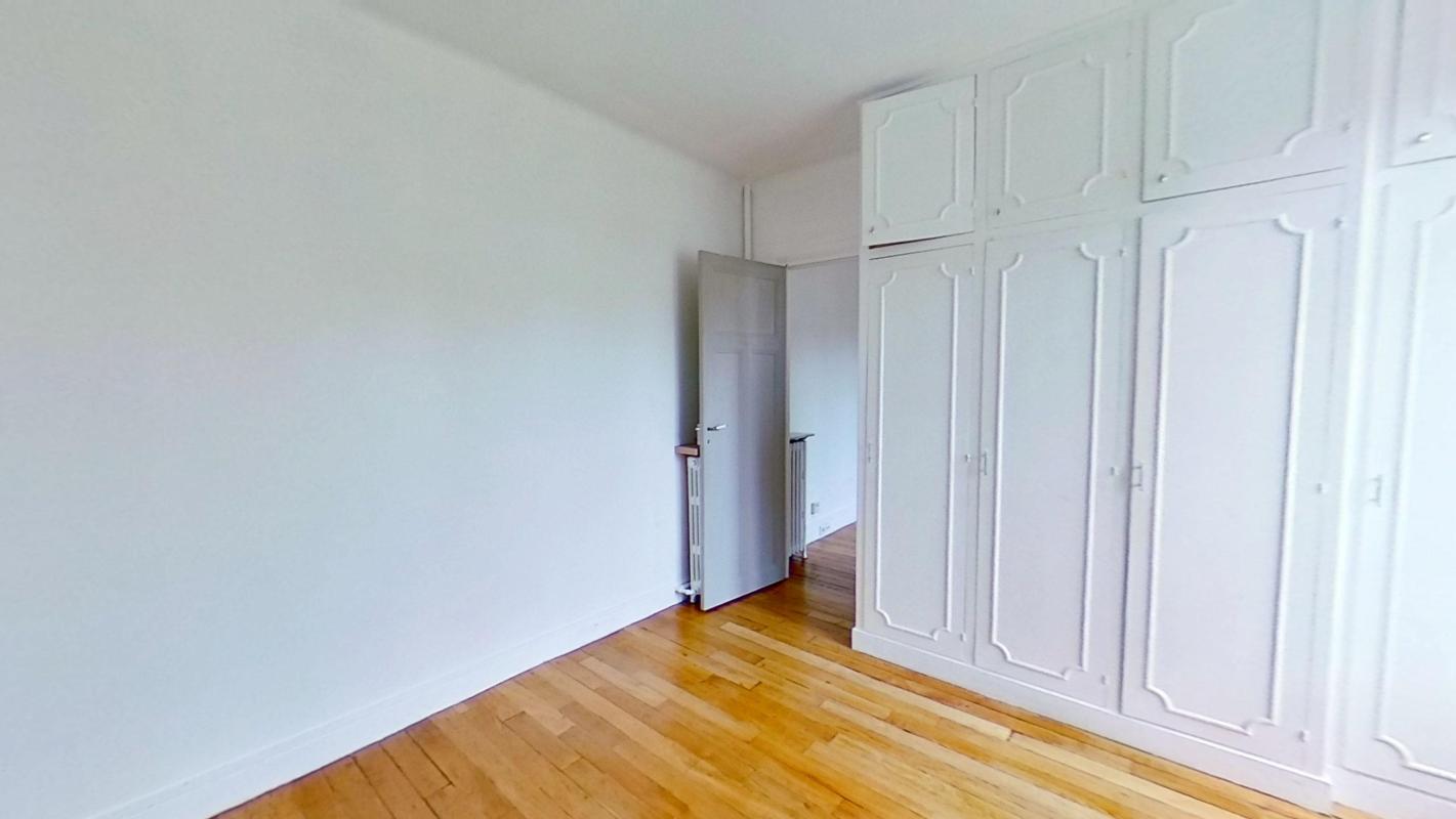 Location 9 rue GanneronParis75018 T1 Non meublé 940 €CC Plusse